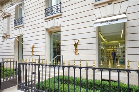 yves saint laurent avenue montaigne telephone|montaigne street paris.